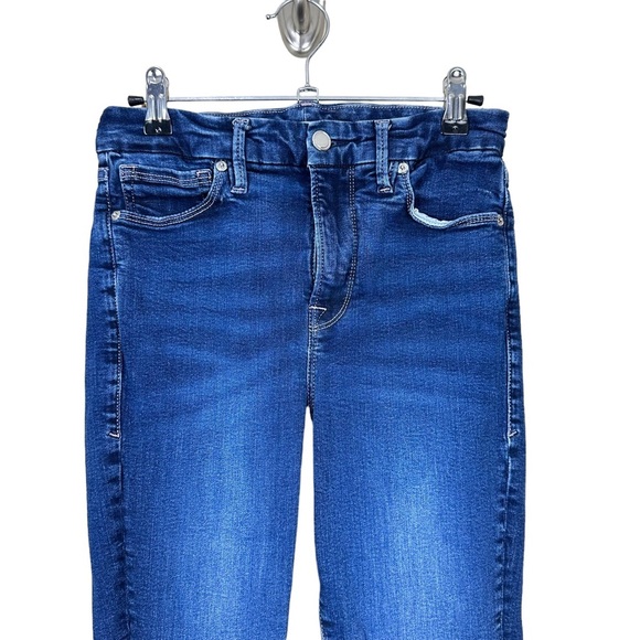 Good American Good Legs Crop Jeans in Blue260 - Picture 3 of 7